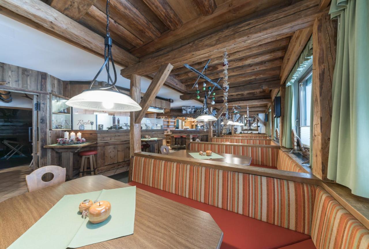 Ferienwohnungen Rustica Längenfeld Exterior foto