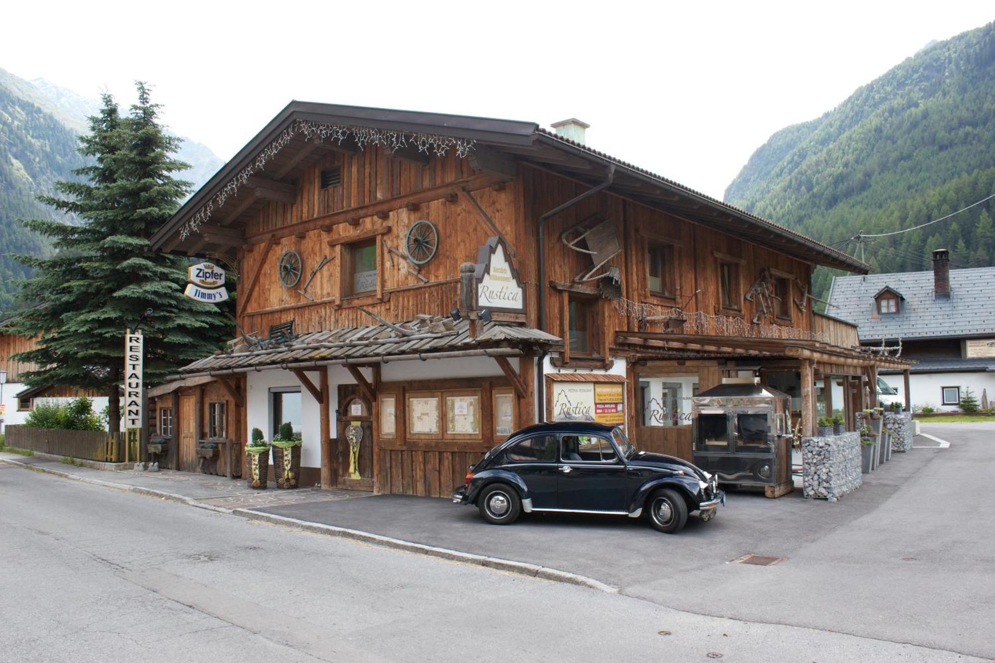 Ferienwohnungen Rustica Längenfeld Exterior foto